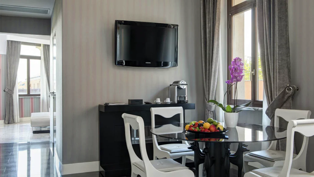 الفندق جراند بالاس روما - روما